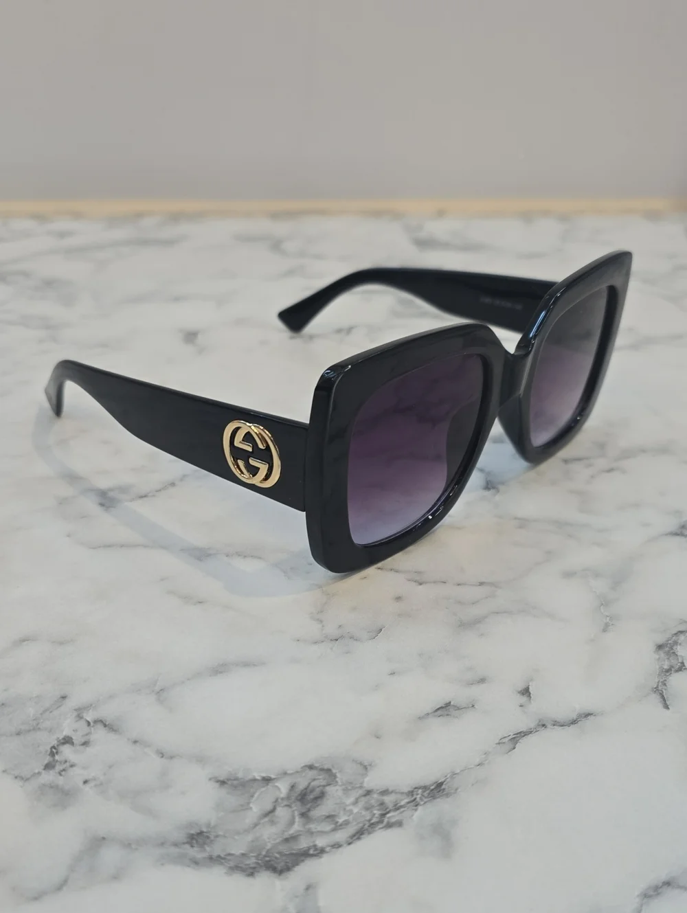 Gucci Black Square Sunglasses with Gold GG Emblem and Gradient Lenses